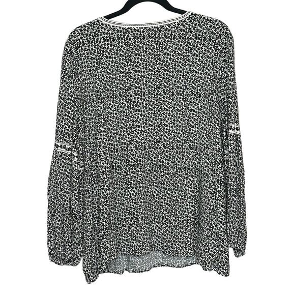 Max Studio Black White Floral Balloon Sleeve Blouse Scoop Neck Babydoll Artsy 2X - Picture 2 of 9